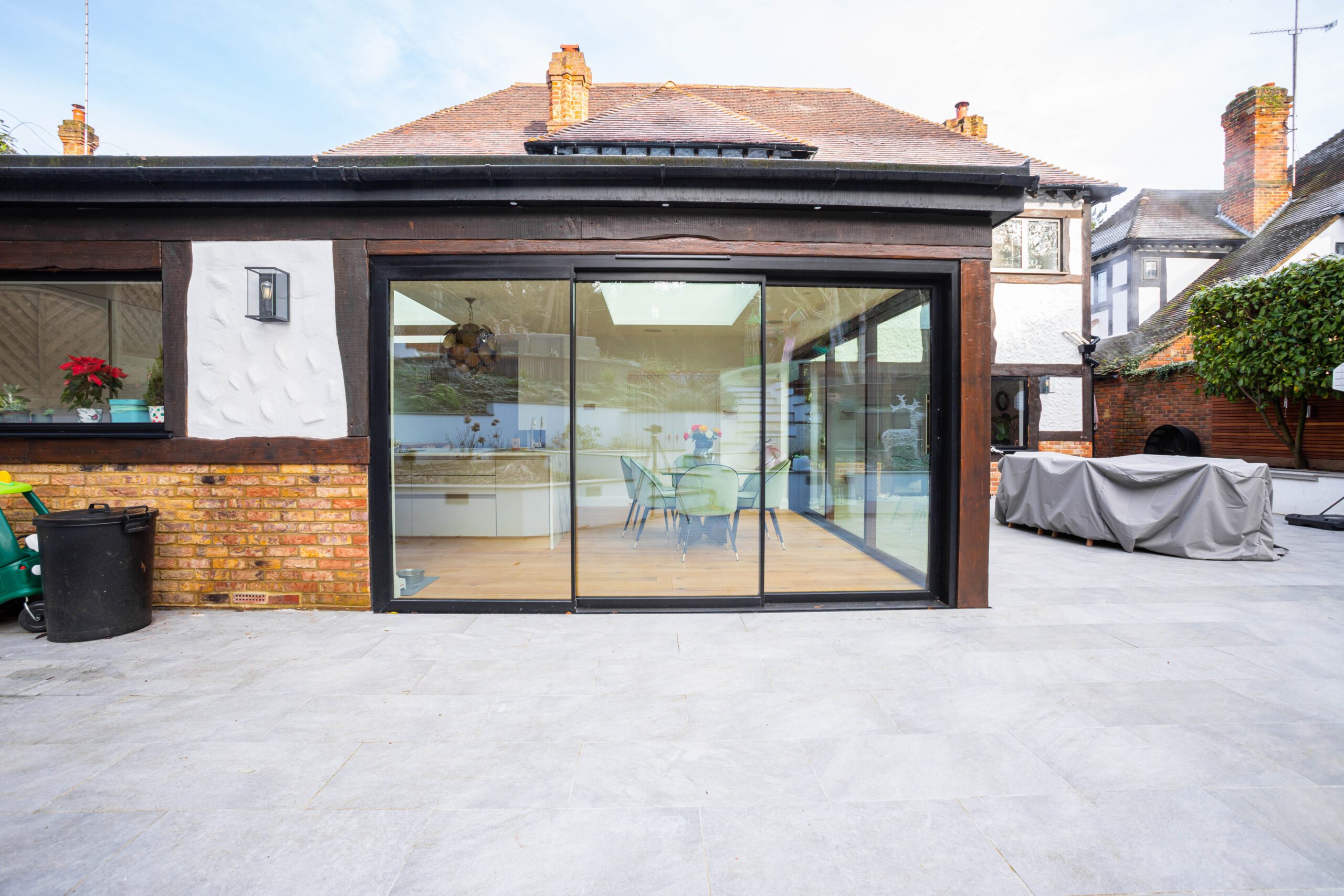 YES Vision Sliding Doors and Frameless glass-to-glass window link