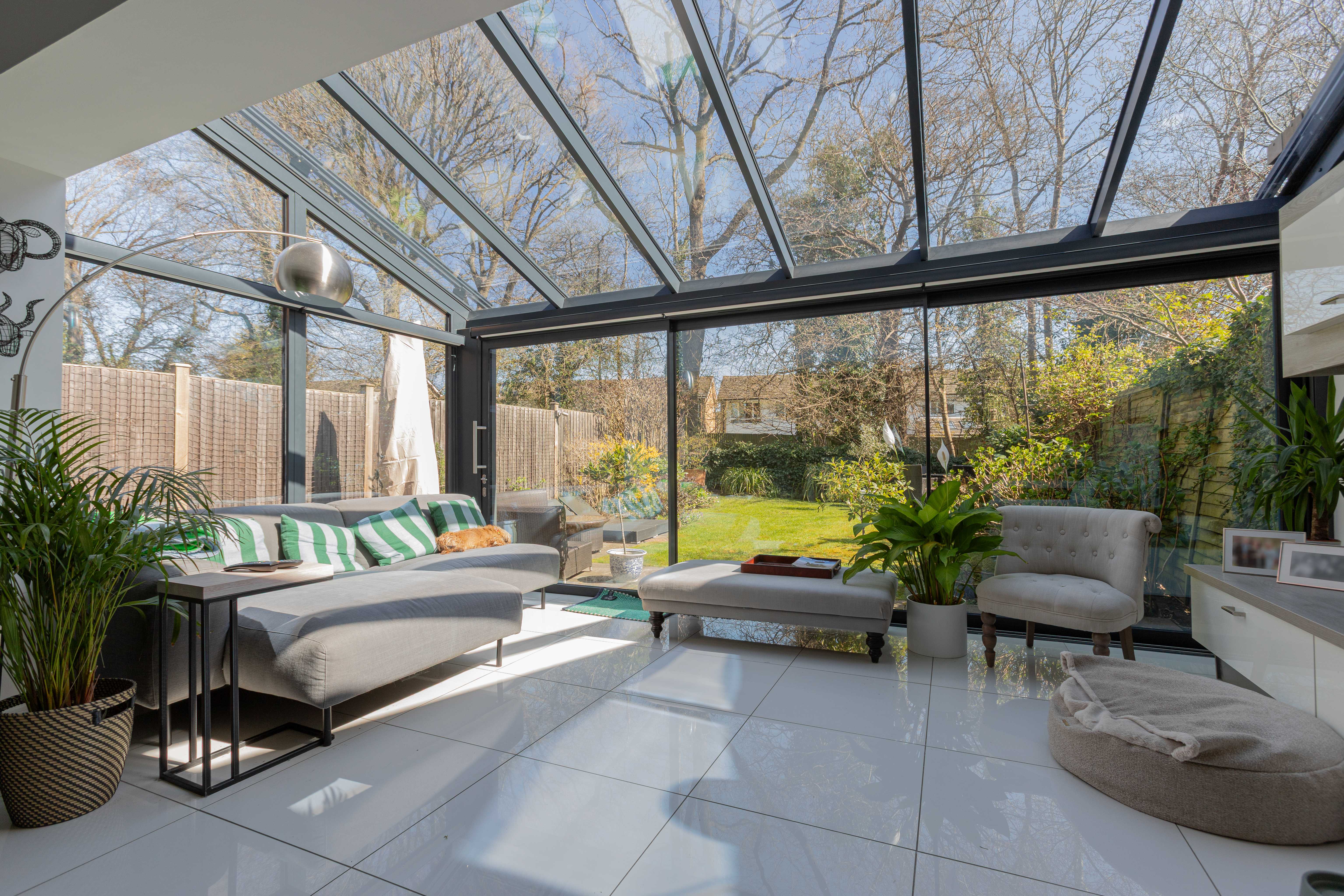 YES Vision sliding door, YES Frameless Glass-to-Glass Rooflight - Project in Oxted